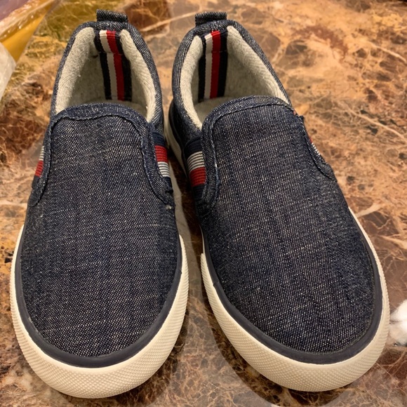 tommy hilfiger shoes slip ons